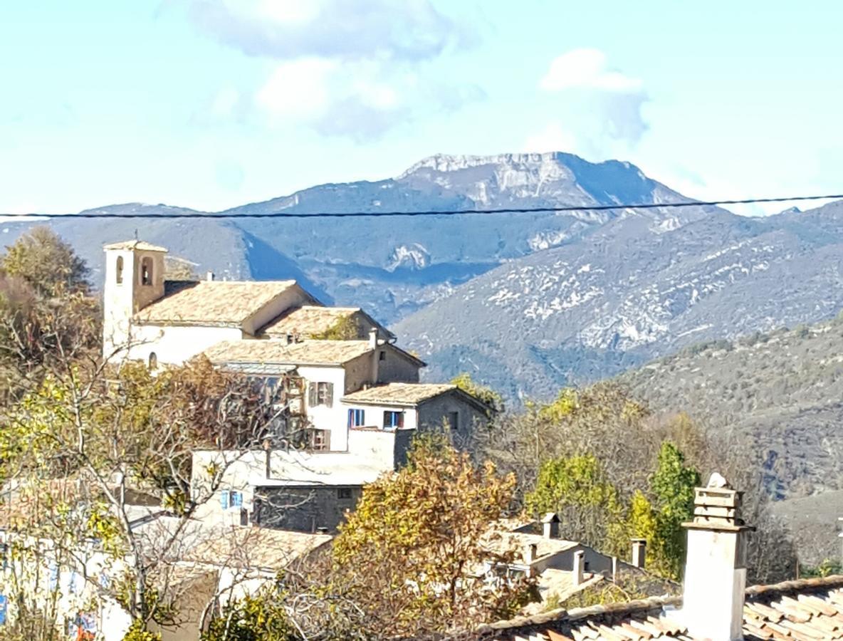 Auberge De Barret Sur Meouge 외부 사진